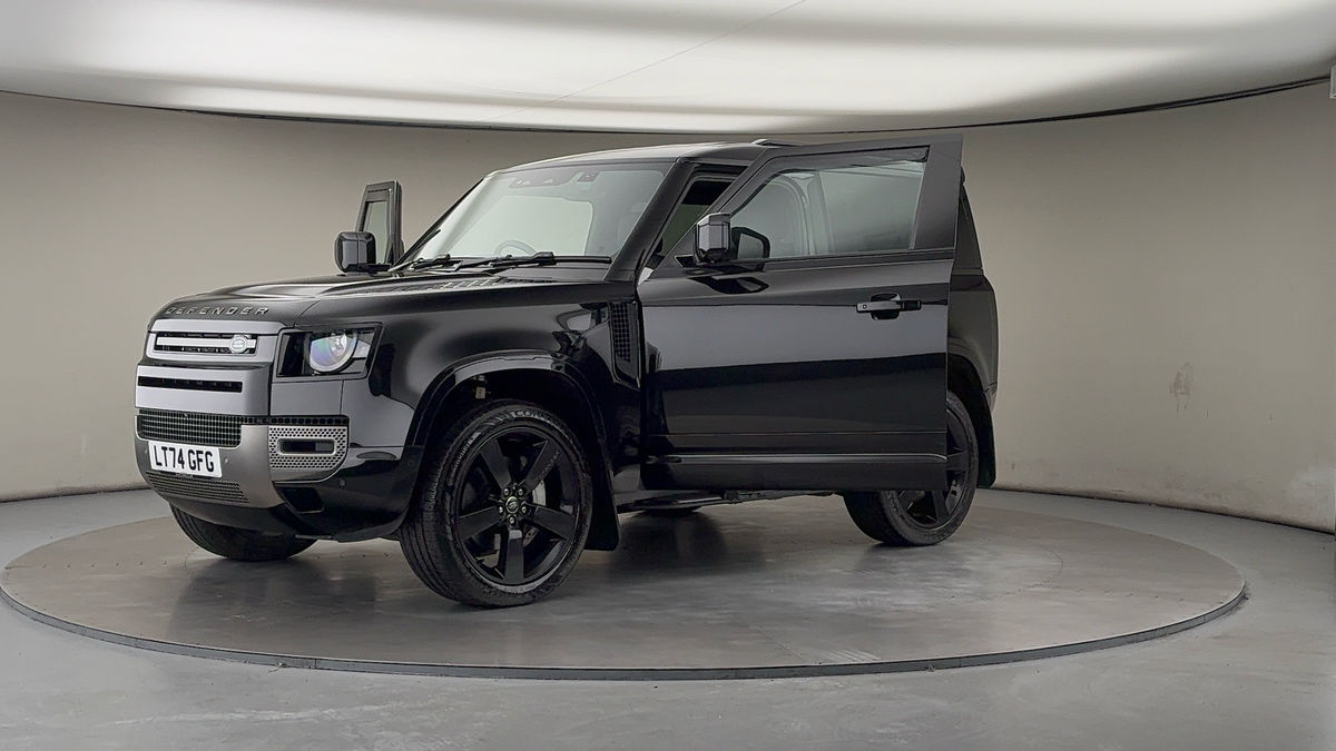 Used Land Rover Defender 90 2024 for sale - 76630370: Photo 22