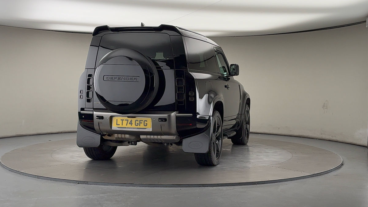 Used Land Rover Defender 90 2024 for sale - 76630370: Photo 41