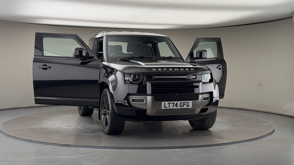 Used Land Rover Defender 90 2024 for sale - 76630370: Photo 53