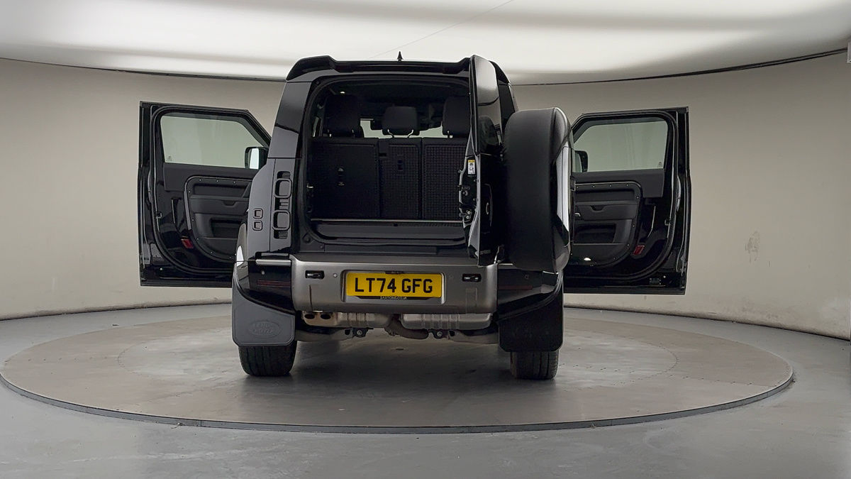 Used Land Rover Defender 90 2024 for sale - 76630370: Photo 61