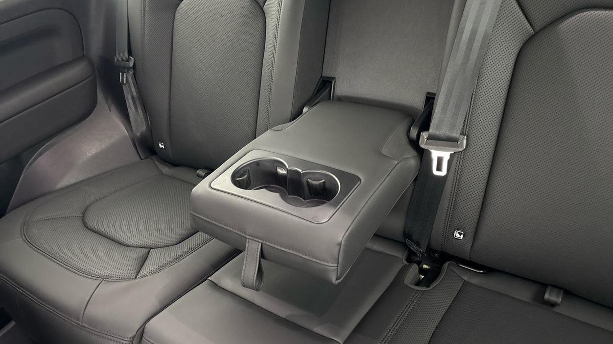 Used Land Rover Defender 90 2024 for sale - 76630370: Photo 9