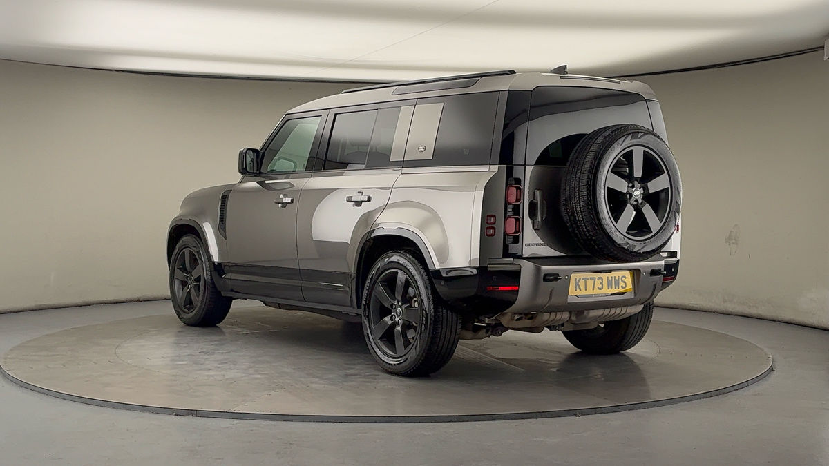 Used Land Rover Defender 110 2023 for sale - 76559618: Photo 2