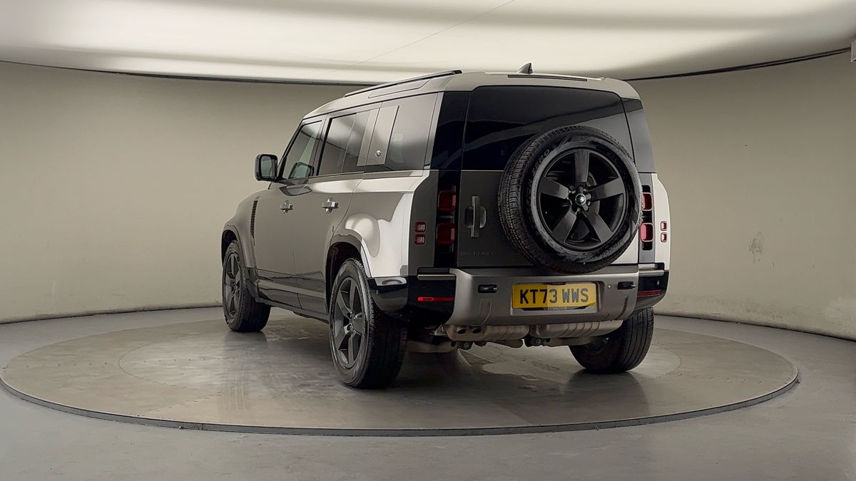 Used Land Rover Defender 110 2023 for sale - 76559618: Photo 43