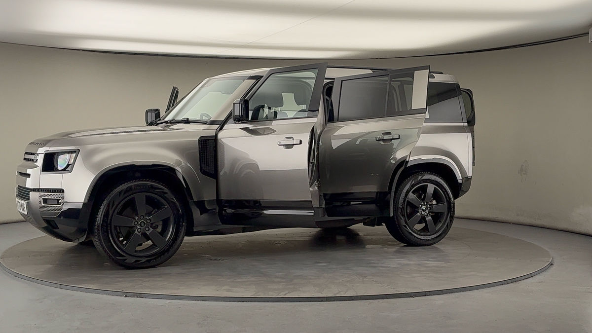 Used Land Rover Defender 110 2023 for sale - 76559618: Photo 49