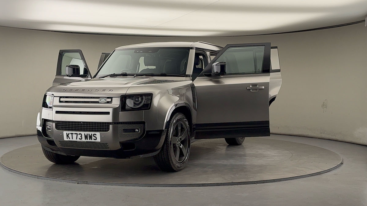 Used Land Rover Defender 110 2023 for sale - 76559618: Photo 51