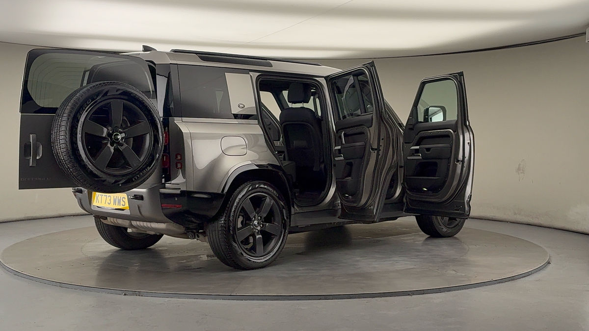 Used Land Rover Defender 110 2023 for sale - 76559618: Photo 59