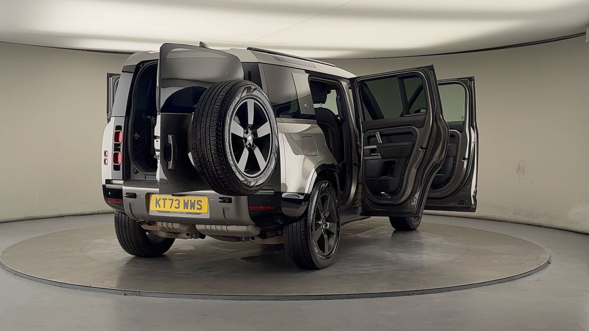 Used Land Rover Defender 110 2023 for sale - 76559618: Photo 60