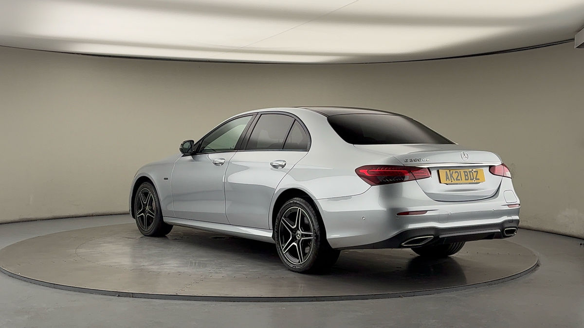 Used Mercedes-Benz E Class 2021 for sale - 76630347: Photo 2