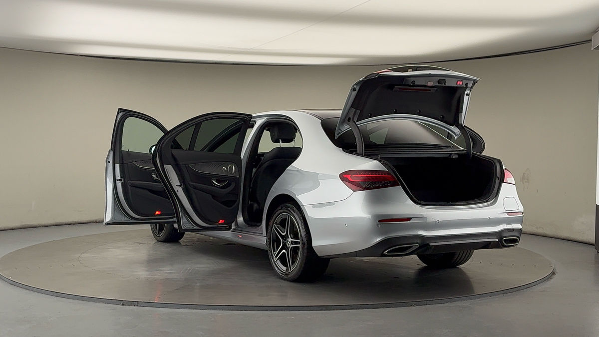 Used Mercedes-Benz E Class 2021 for sale - 76630347: Photo 23