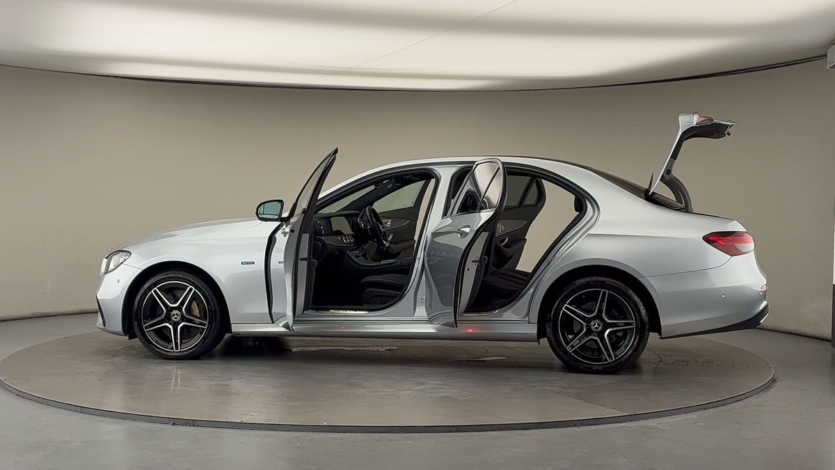 Used Mercedes-Benz E Class 2021 for sale - 76630347: Photo 46