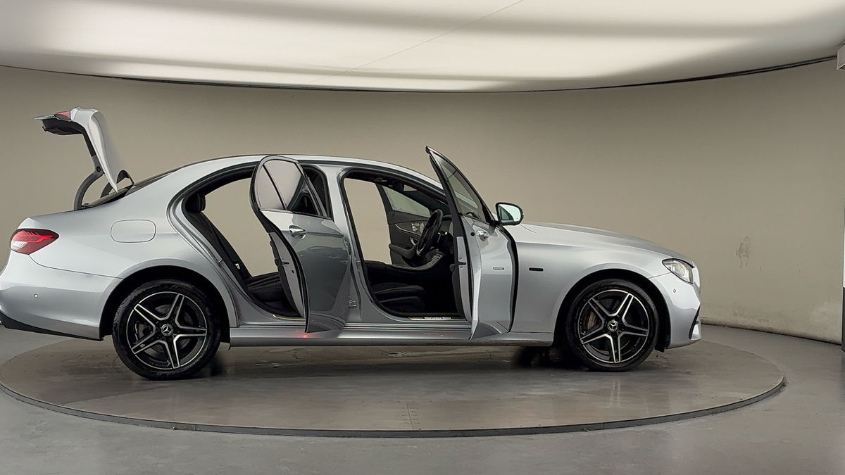 Used Mercedes-Benz E Class 2021 for sale - 76630347: Photo 56