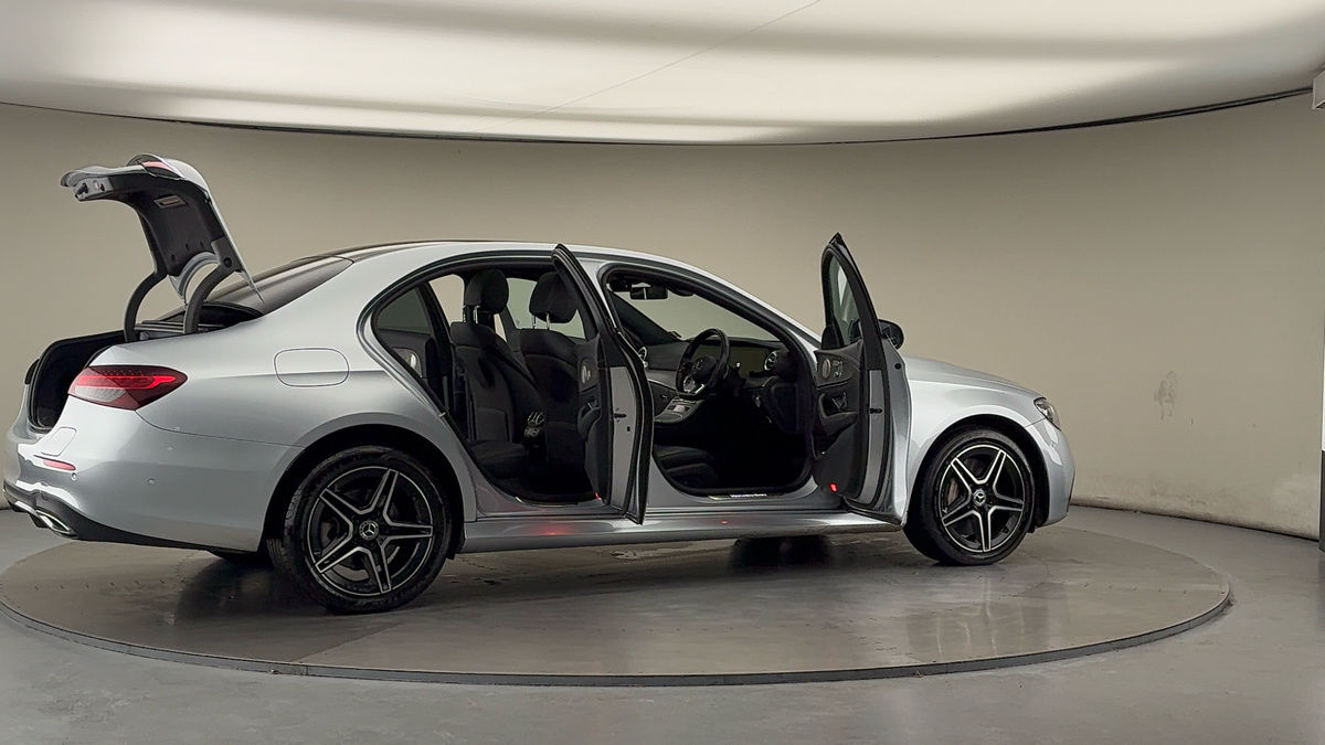 Used Mercedes-Benz E Class 2021 for sale - 76630347: Photo 57