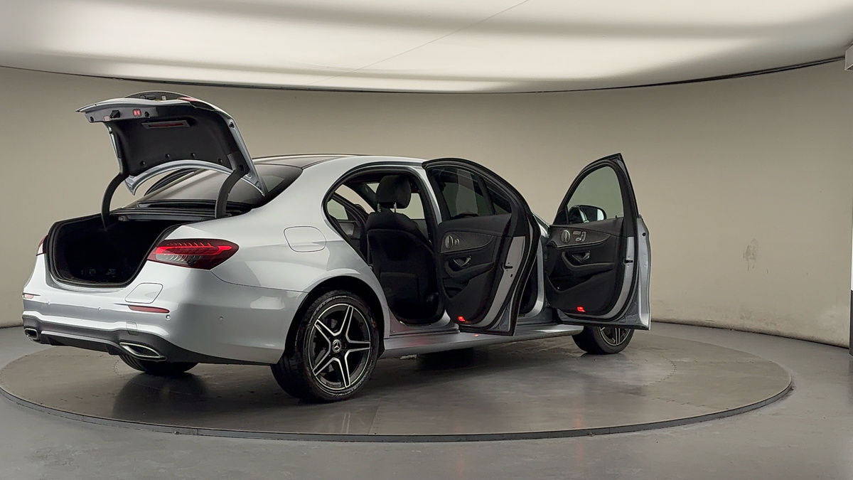 Used Mercedes-Benz E Class 2021 for sale - 76630347: Photo 58