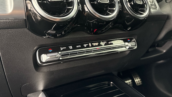 Used Mercedes-Benz GLB 2022 for sale - 76198011: Photo 6