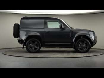 Used Land Rover Defender 90 2024 for sale - 74607853: Photo