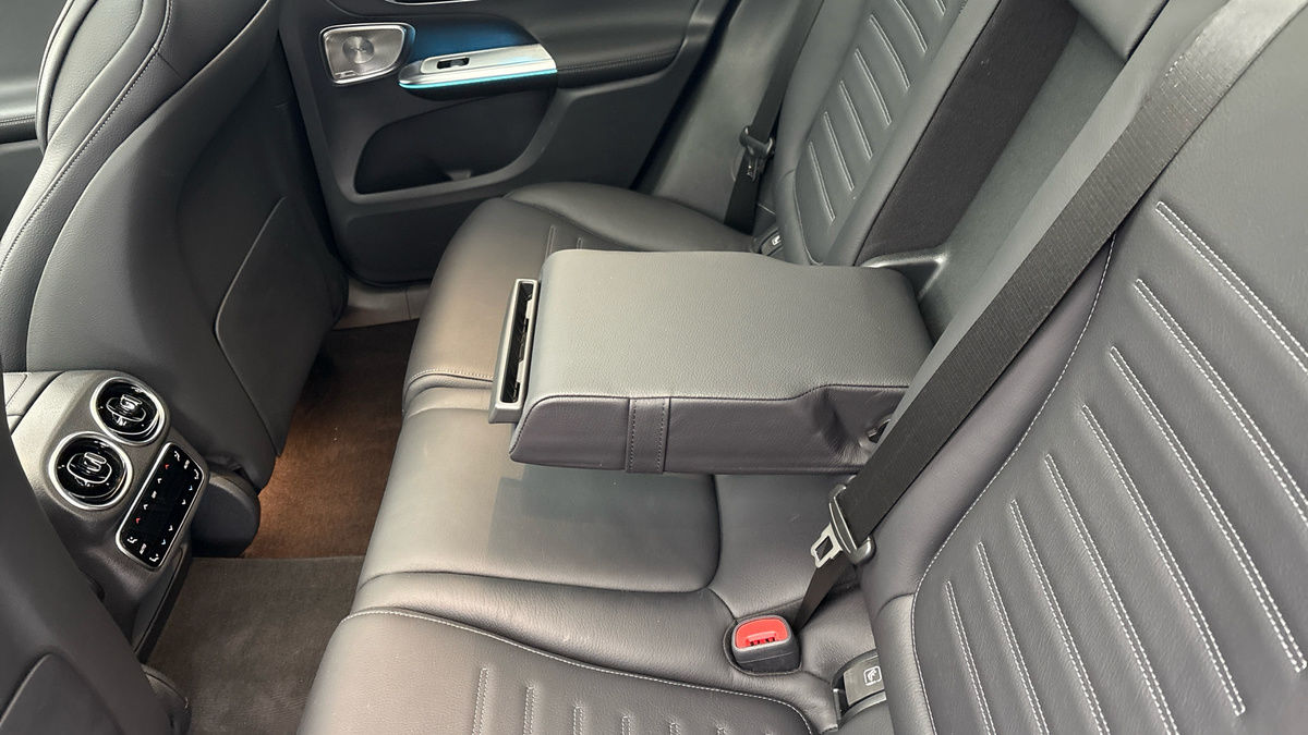 Used Mercedes-Benz GLC 2024 for sale - 78018062: Photo 9