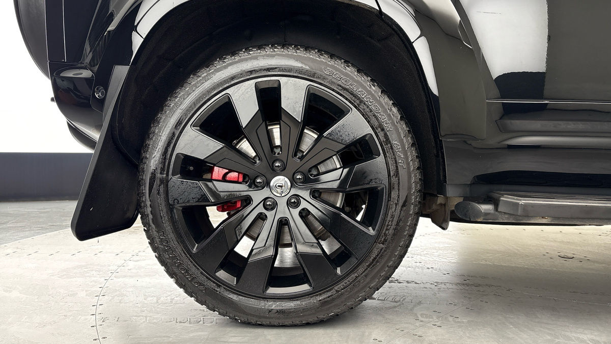 Used Land Rover Defender 110 2023 for sale - 76798985: Photo 10