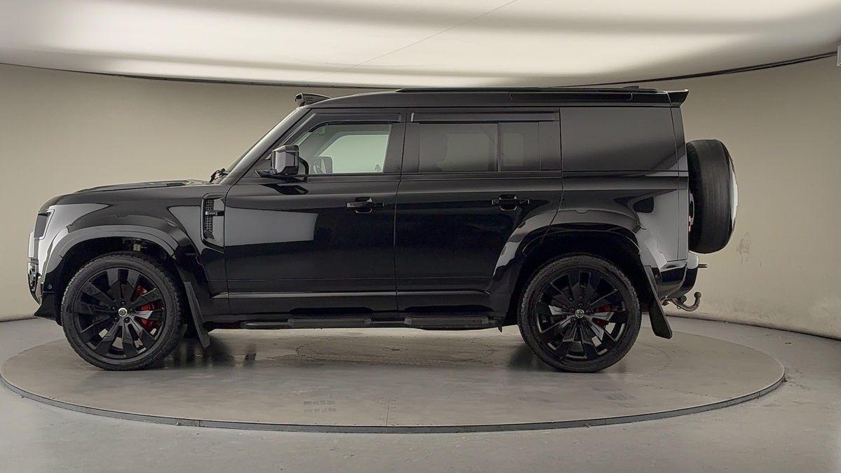 Used Land Rover Defender 110 2023 for sale - 76798985: Photo 15