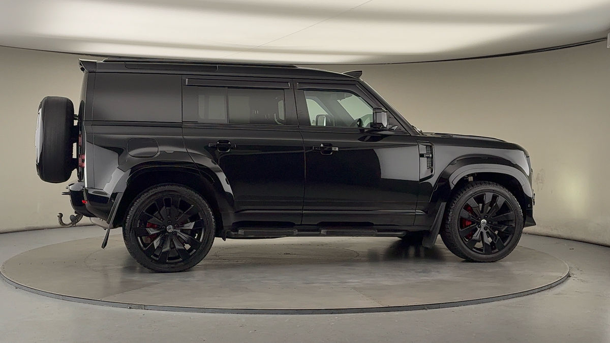 Used Land Rover Defender 110 2023 for sale - 76798985: Photo 40