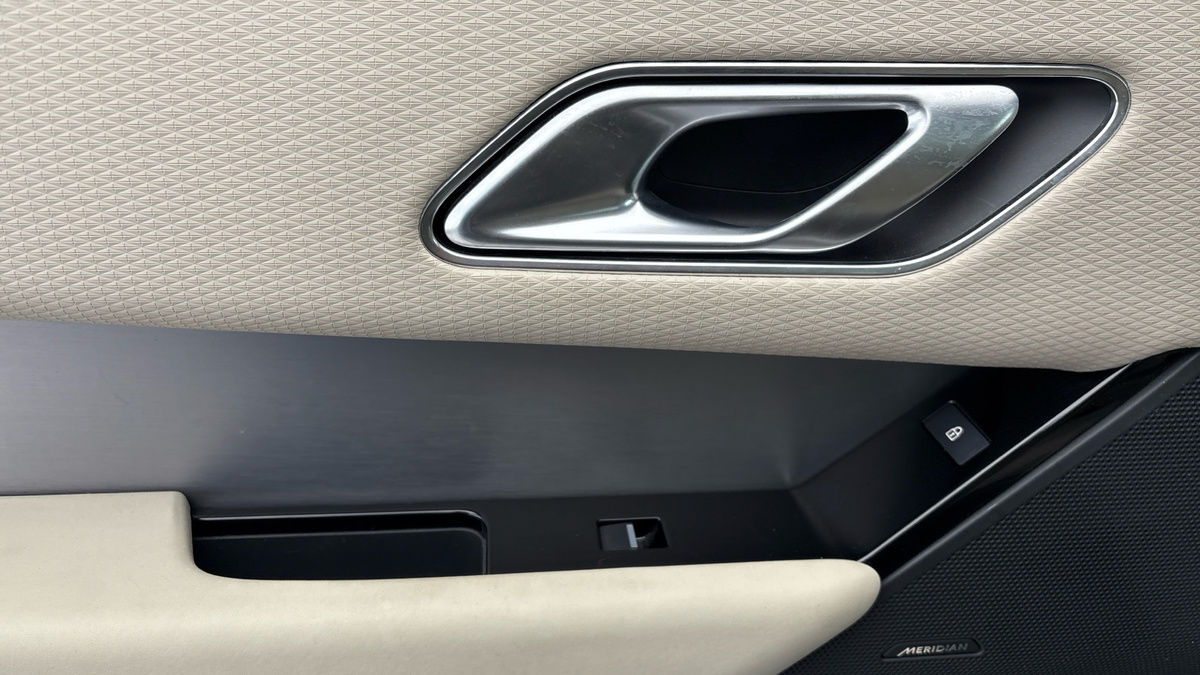 Used Land Rover Range Rover Velar 2023 for sale - 77921062: Photo 19