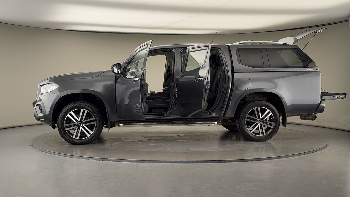 Used Mercedes-Benz X Class 2019 for sale - 76368747: Photo 47