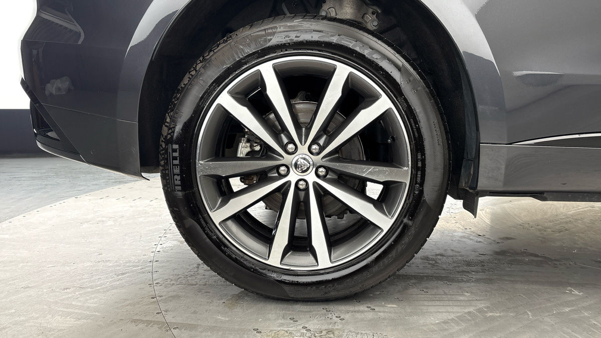 Used Jaguar F-Pace 2023 for sale - 76280694: Photo 10