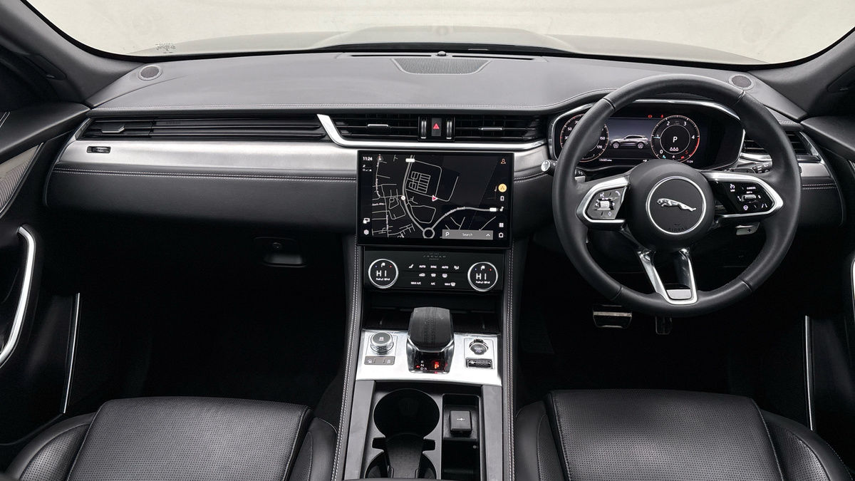 Used Jaguar F-Pace 2023 for sale - 76280694: Photo 12