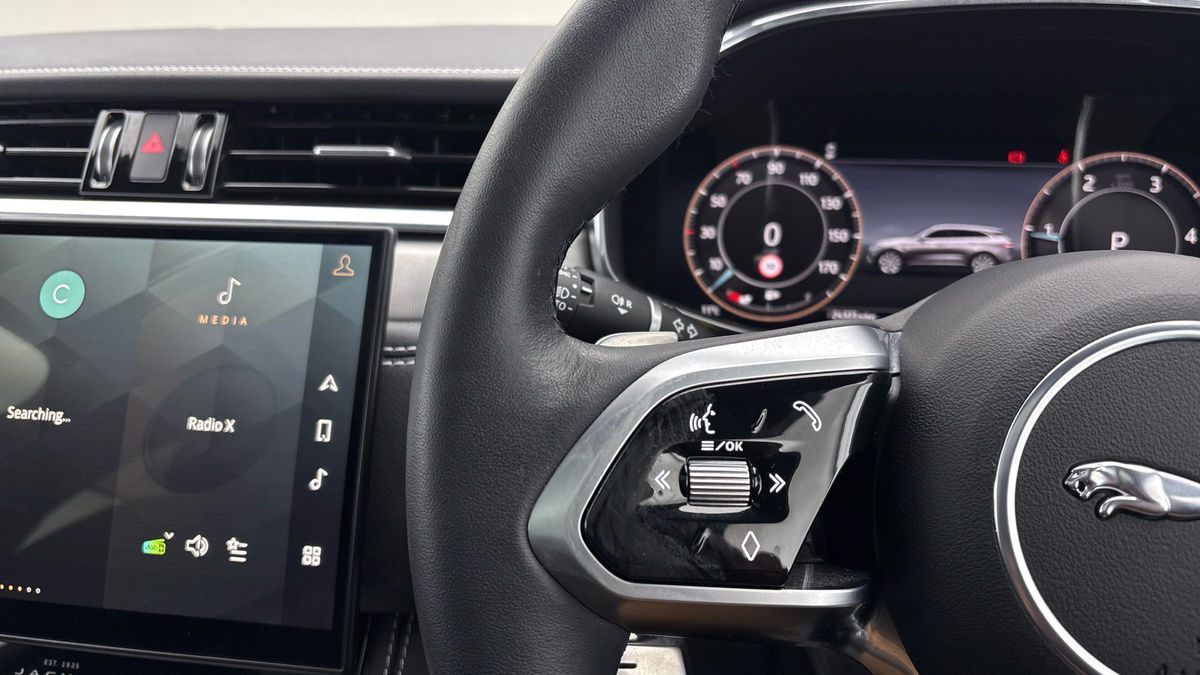 Used Jaguar F-Pace 2023 for sale - 76280694: Photo 13