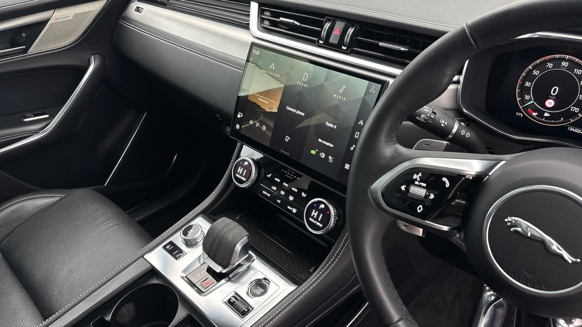 Used Jaguar F-Pace 2023 for sale - 76280694: Photo 18