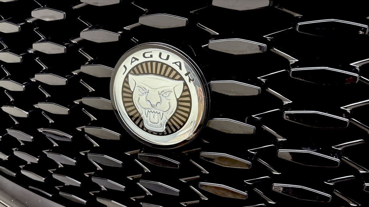 Used Jaguar F-Pace 2023 for sale - 76280694: Photo 24