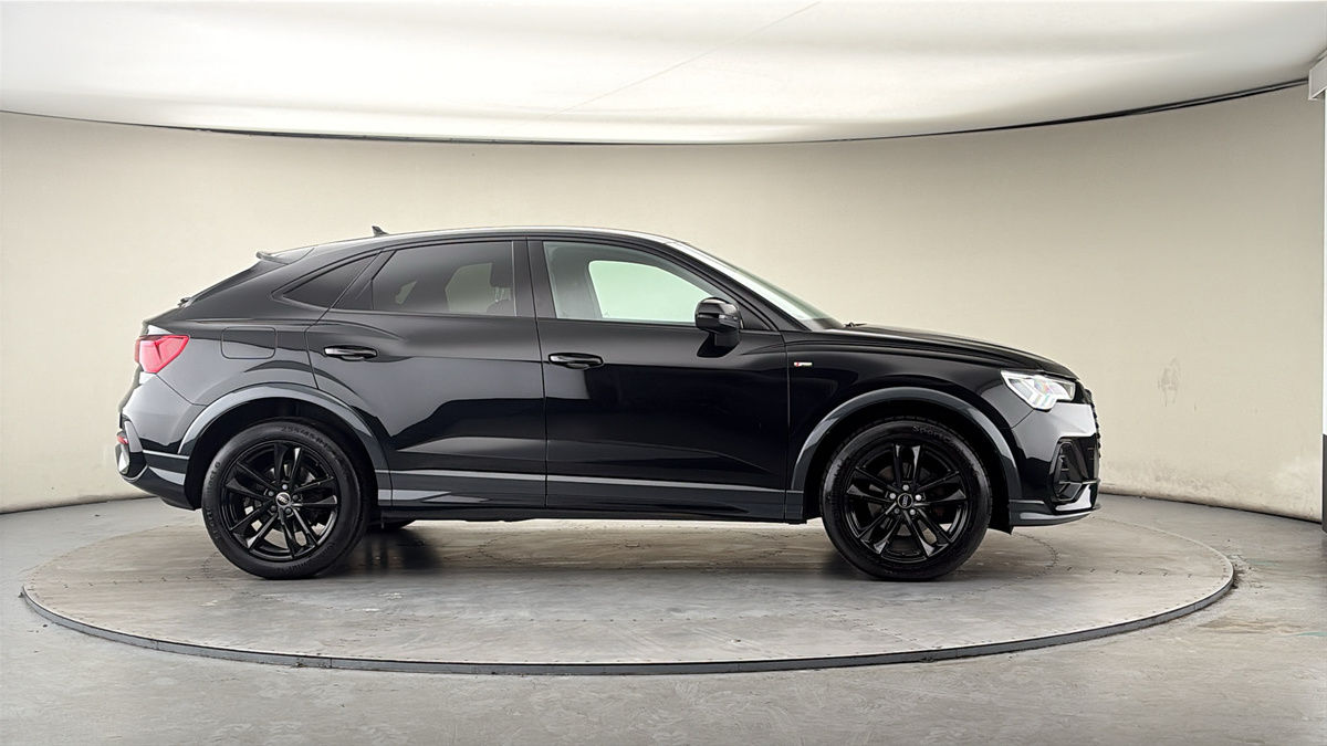 Used Audi Q3 2022 for sale - 77990349: Photo 36