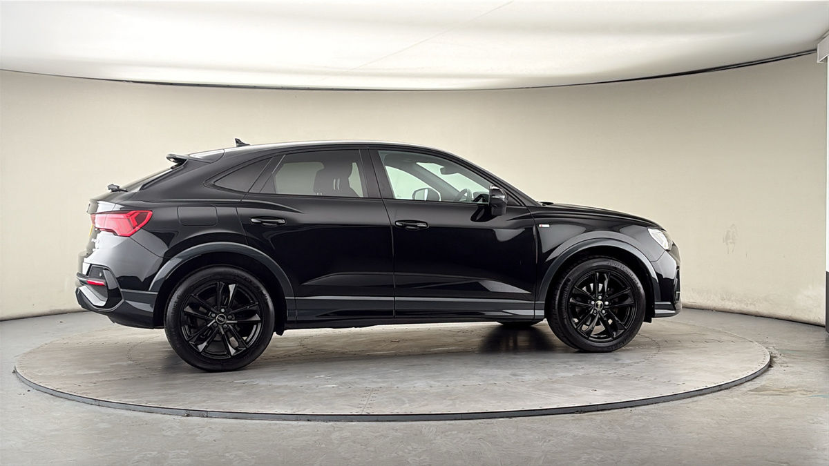 Used Audi Q3 2022 for sale - 77990349: Photo 37