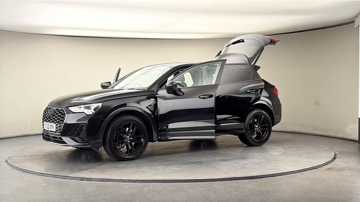 Used Audi Q3 2022 for sale - 77990349: Photo 48