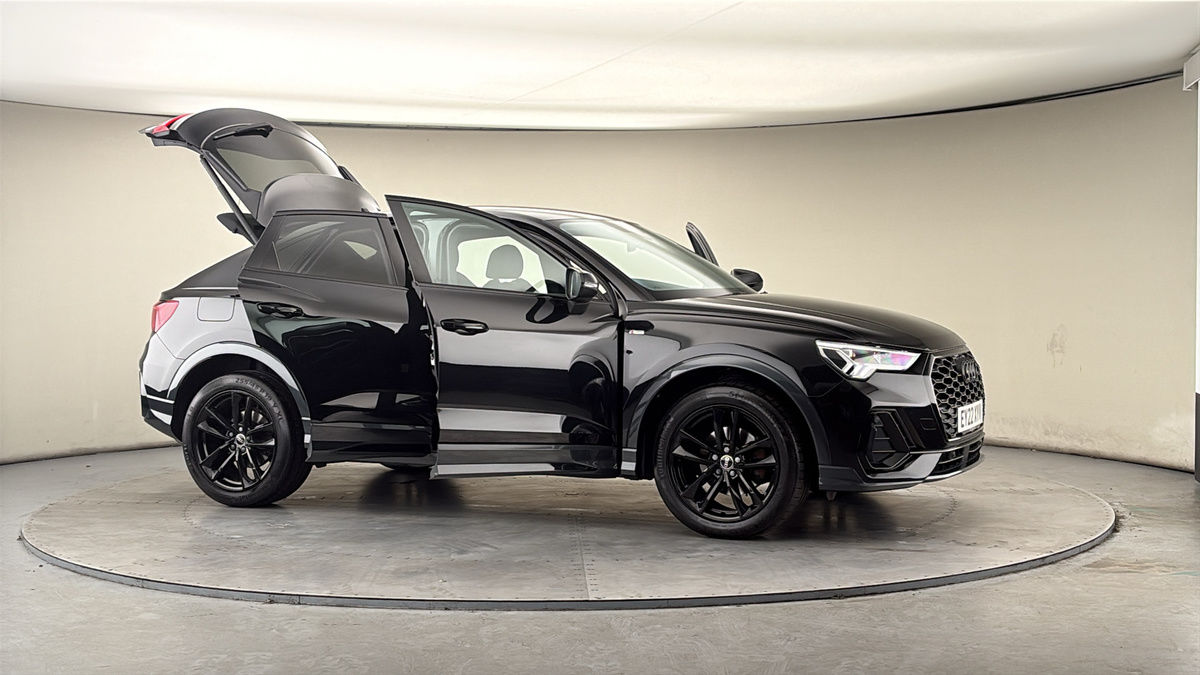 Used Audi Q3 2022 for sale - 77990349: Photo 54