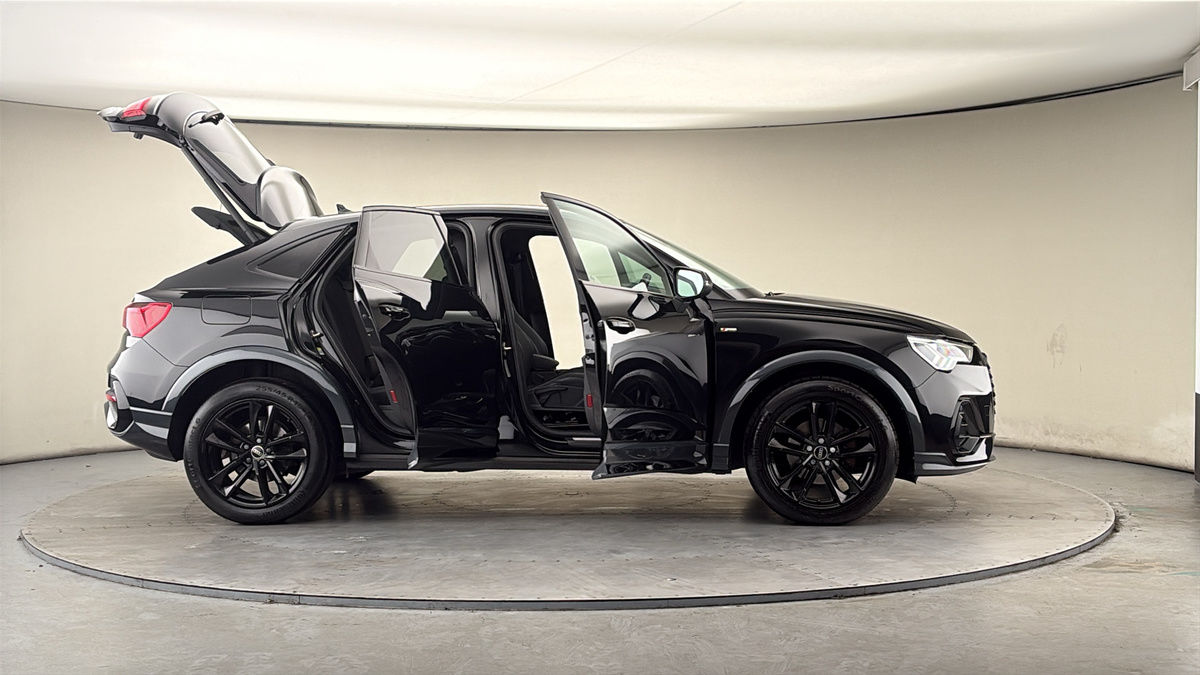 Used Audi Q3 2022 for sale - 77990349: Photo 55