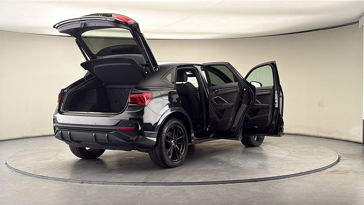 Used Audi Q3 2022 for sale - 77990349: Photo 58