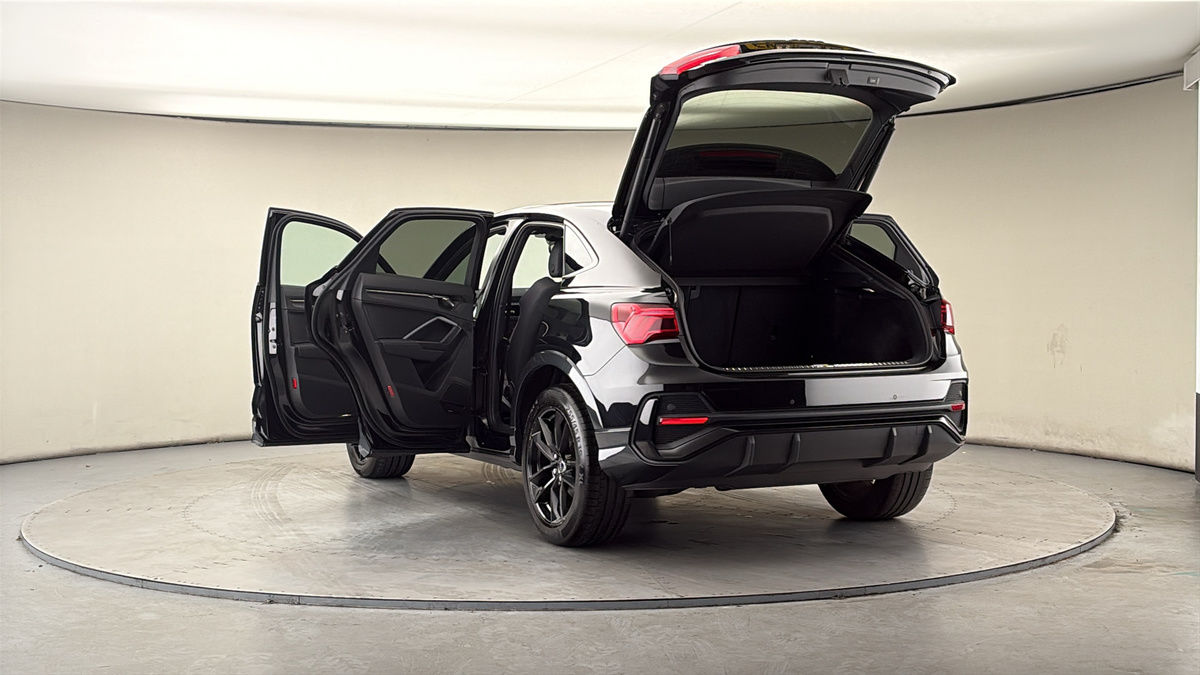 Used Audi Q3 2022 for sale - 77990349: Photo 61