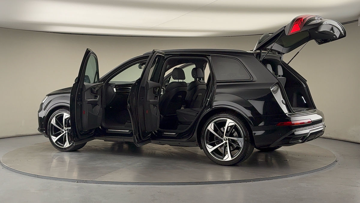 Used Audi Q7 2023 for sale - 76368748: Photo 48