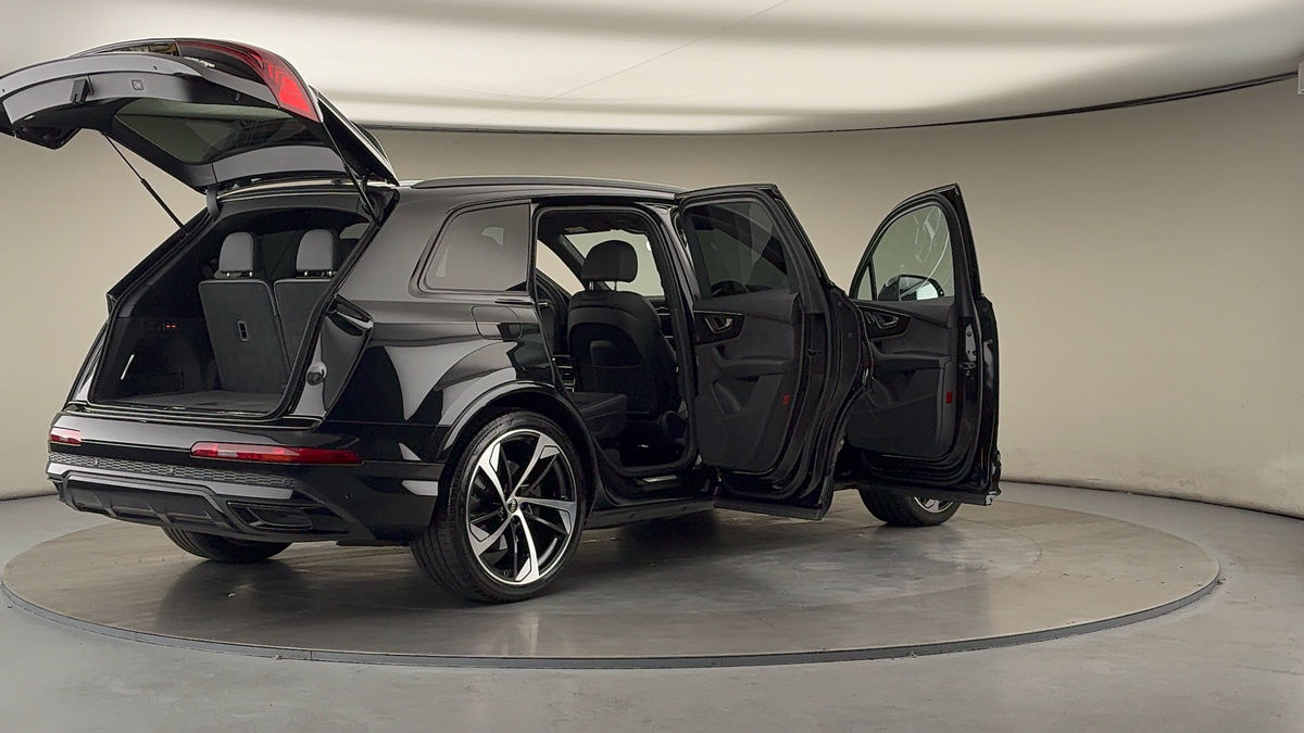 Used Audi Q7 2023 for sale - 76368748: Photo 61