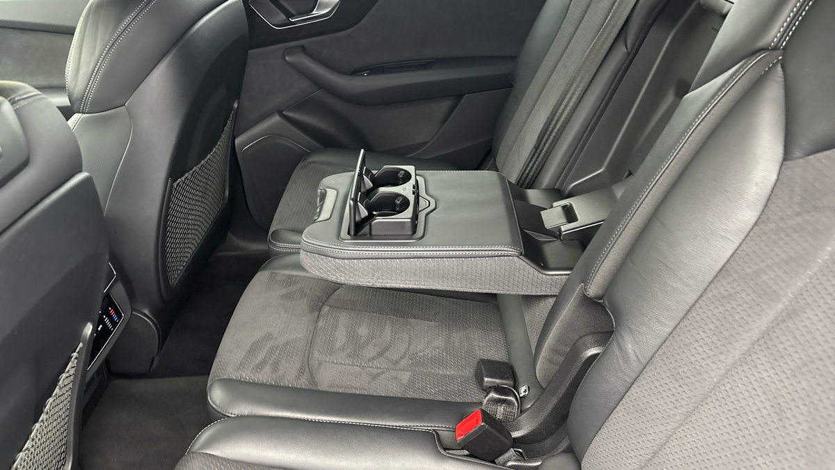 Used Audi Q7 2023 for sale - 76368748: Photo 9