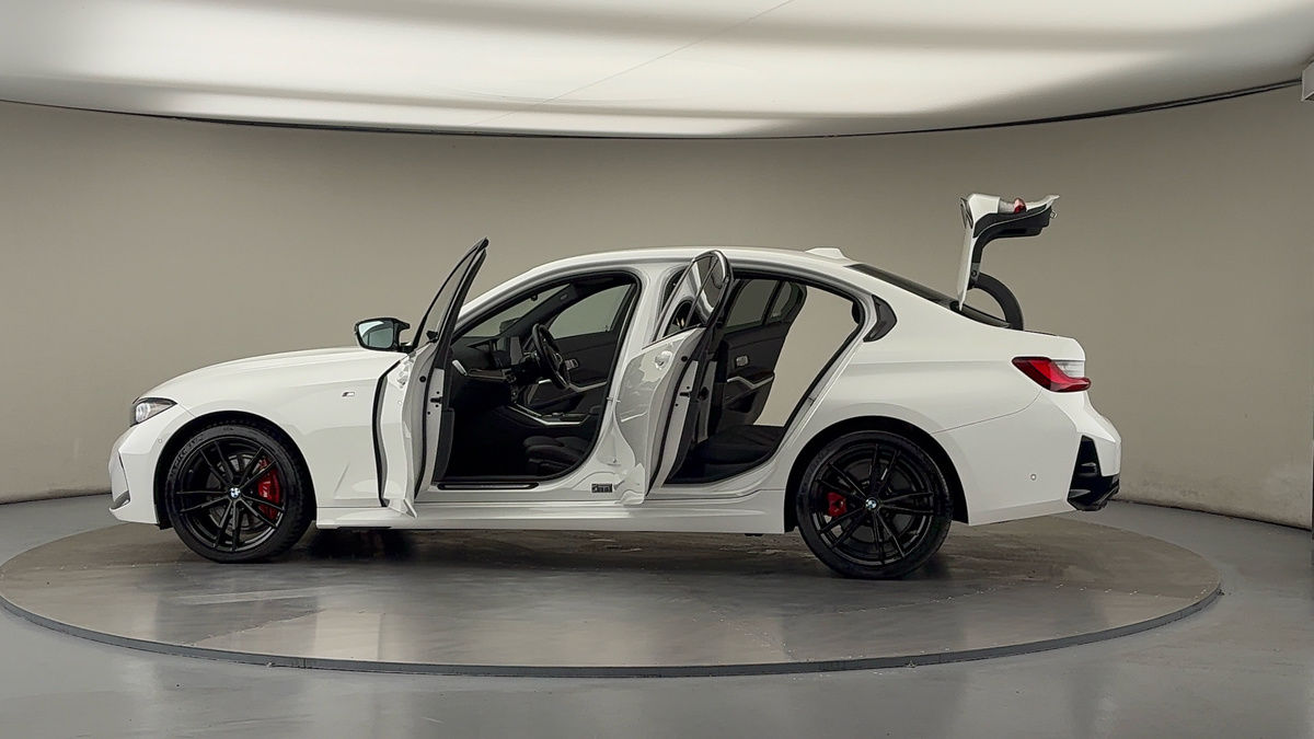 Used BMW 3 Series 2023 for sale - 75912433: Photo 47