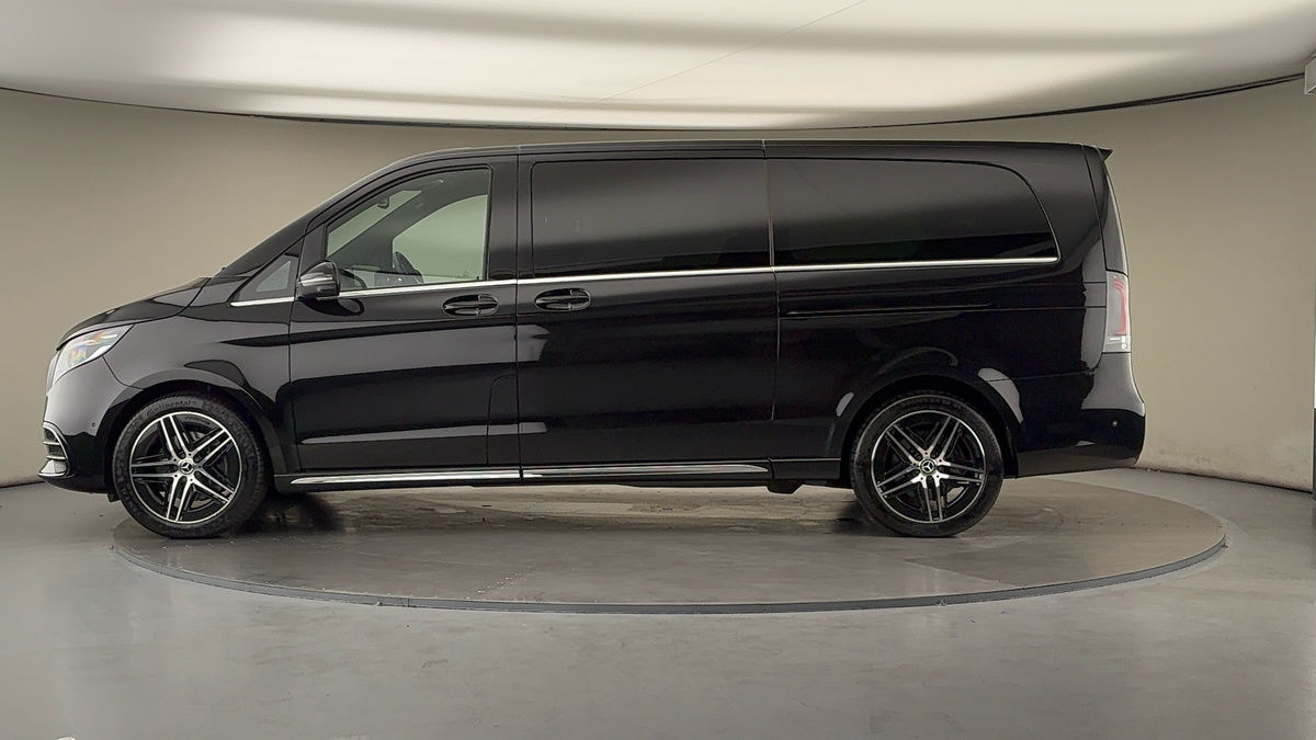 Used Mercedes-Benz V-Class 2024 for sale - 76010602: Photo 15