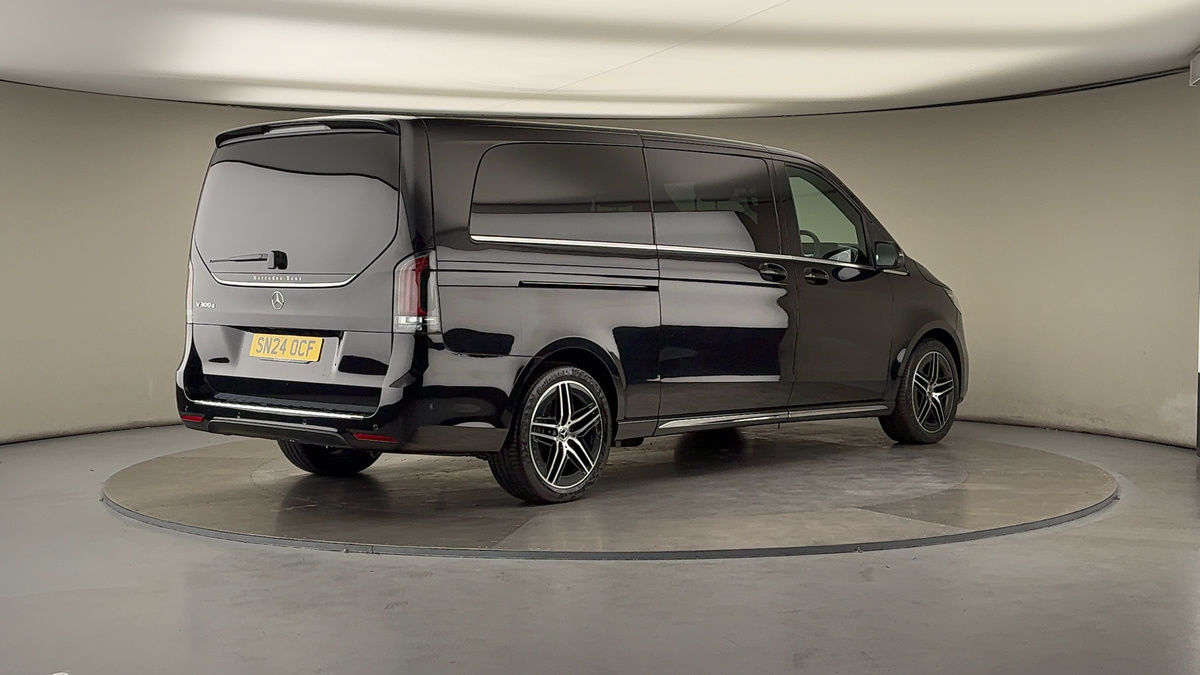 Used Mercedes-Benz V-Class 2024 for sale - 76010602: Photo 21