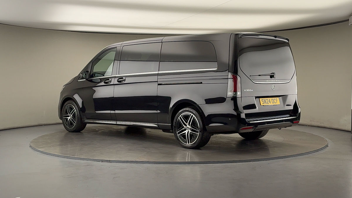 Used Mercedes-Benz V-Class 2024 for sale - 76010602: Photo 25