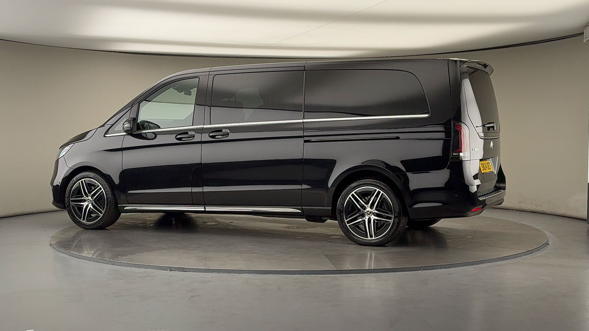Used Mercedes-Benz V-Class 2024 for sale - 76010602: Photo 26