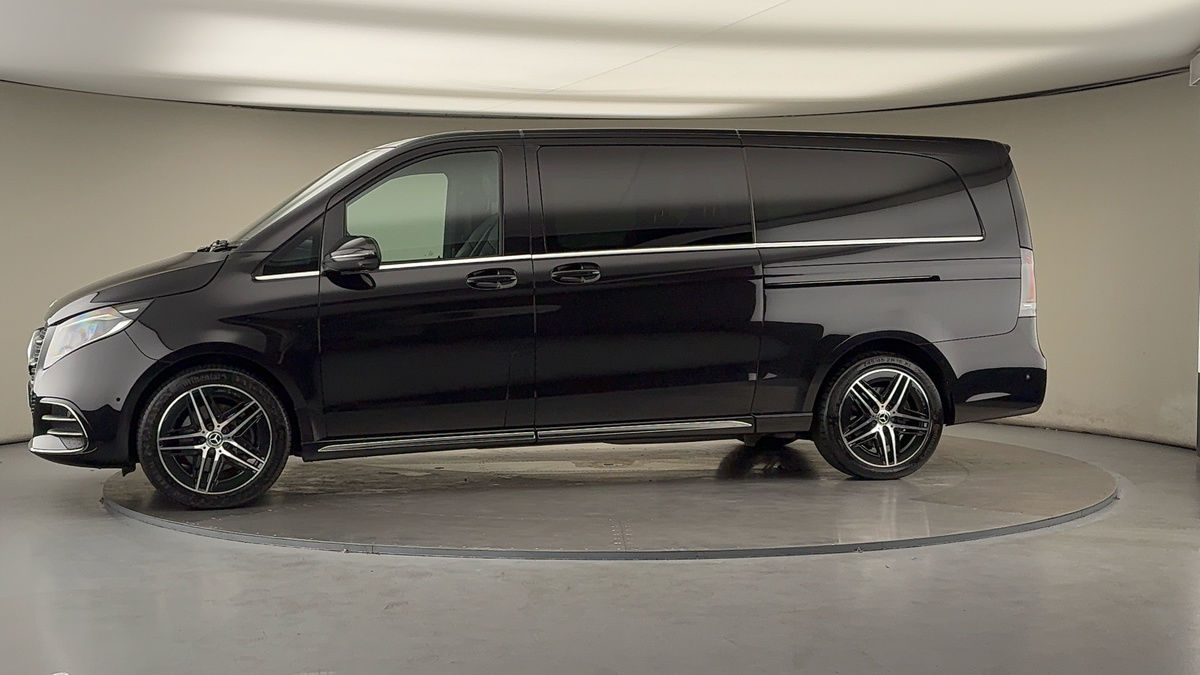 Used Mercedes-Benz V-Class 2024 for sale - 76010602: Photo 28