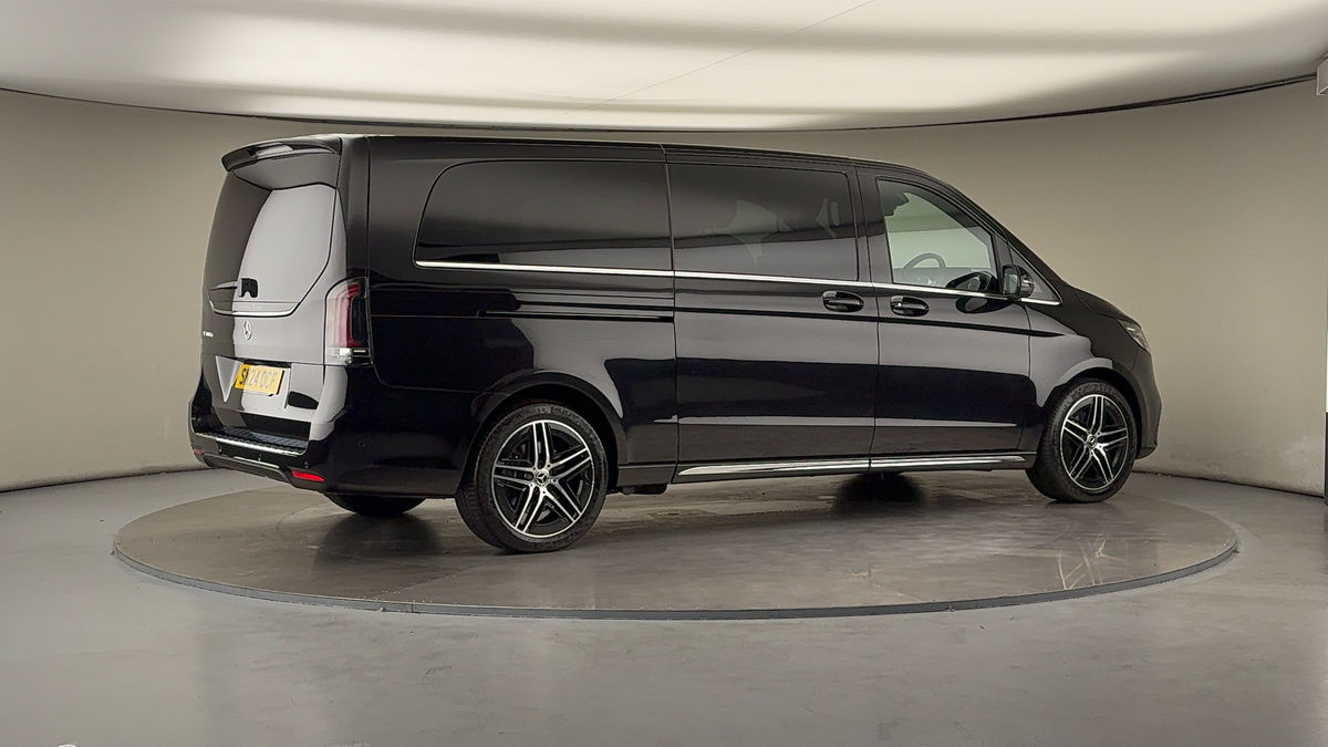 Used Mercedes-Benz V-Class 2024 for sale - 76010602: Photo 38