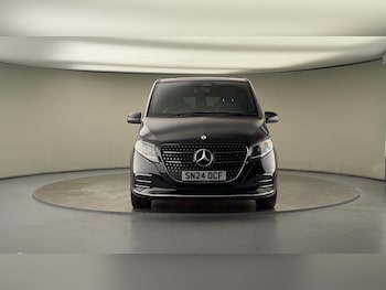 Used Mercedes-Benz V-Class 2024 for sale - 76010602: Photo