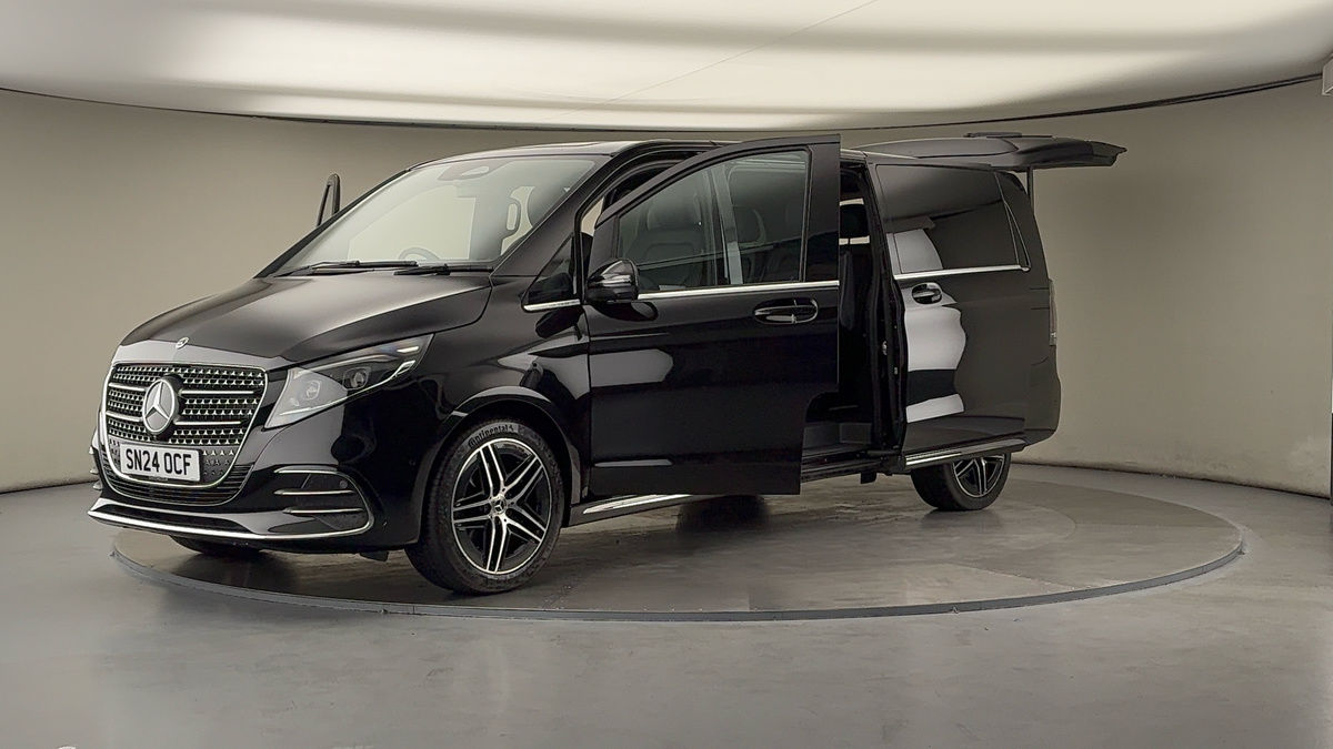 Used Mercedes-Benz V-Class 2024 for sale - 76010602: Photo 49