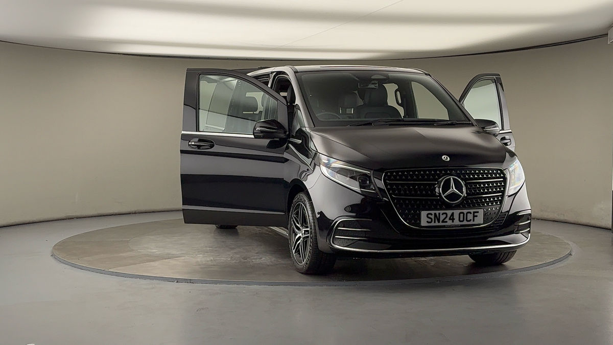 Used Mercedes-Benz V-Class 2024 for sale - 76010602: Photo 52